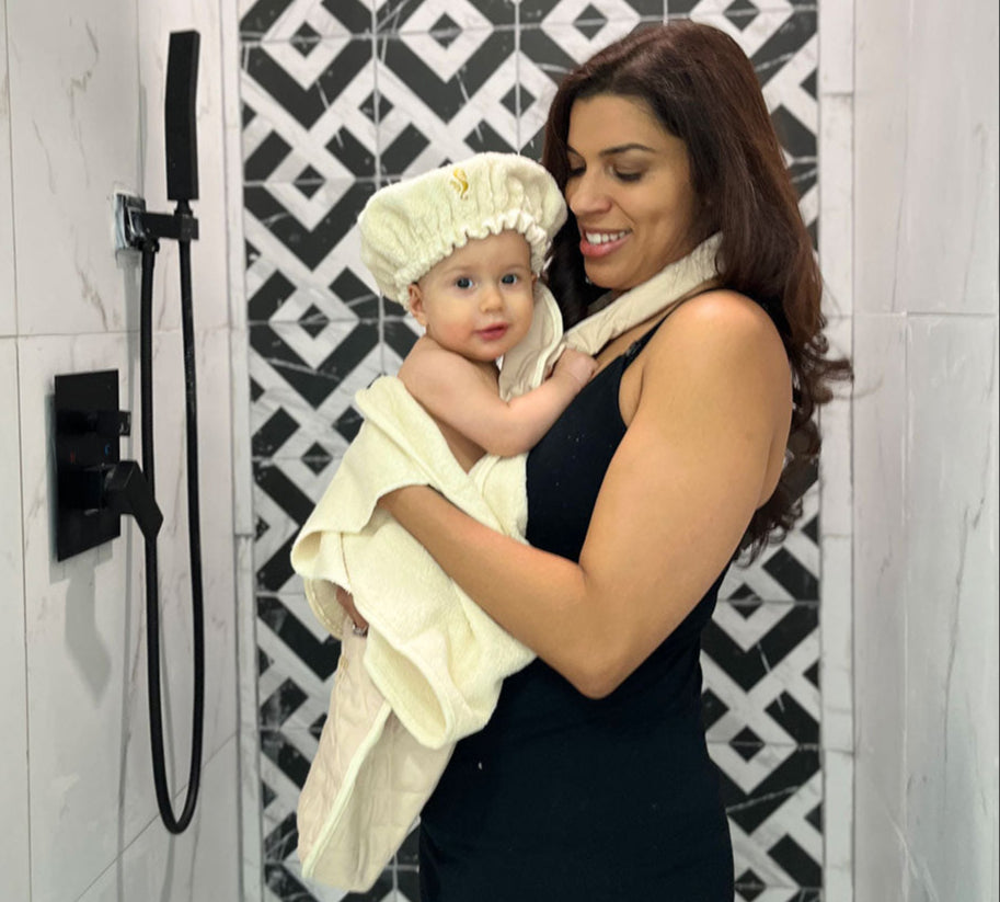 BoraBaby towel holds your baby securely during bathtime